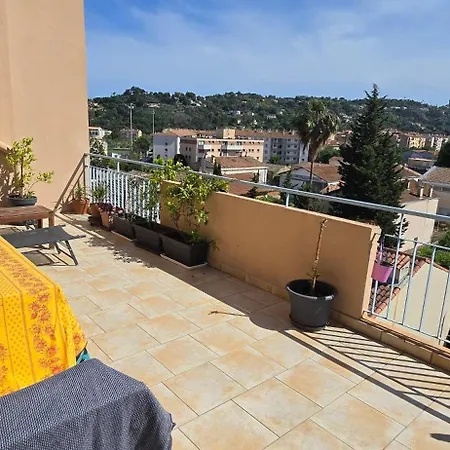 Immense Toit Terasse Et Son 23m2 Apartment